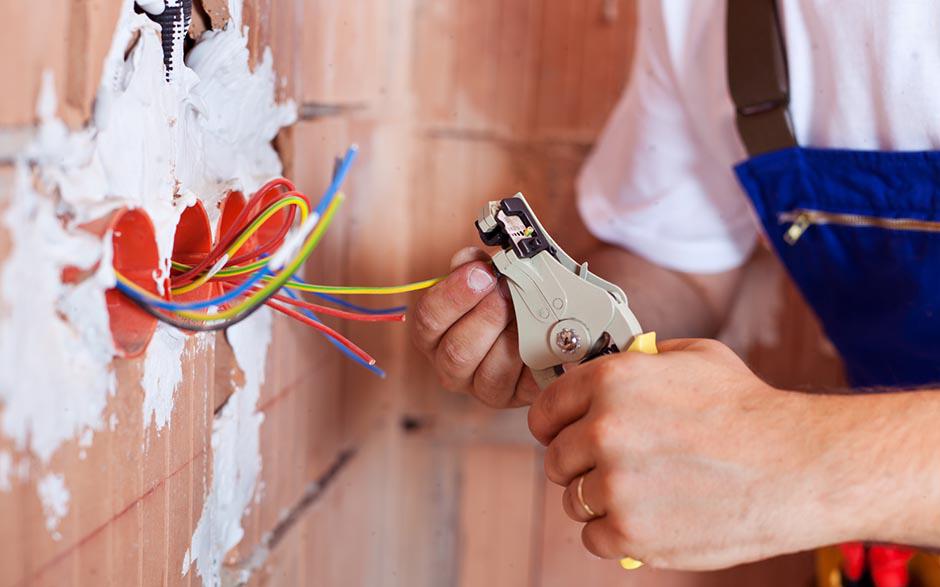 je recherche un électricien Maisons-Alfort